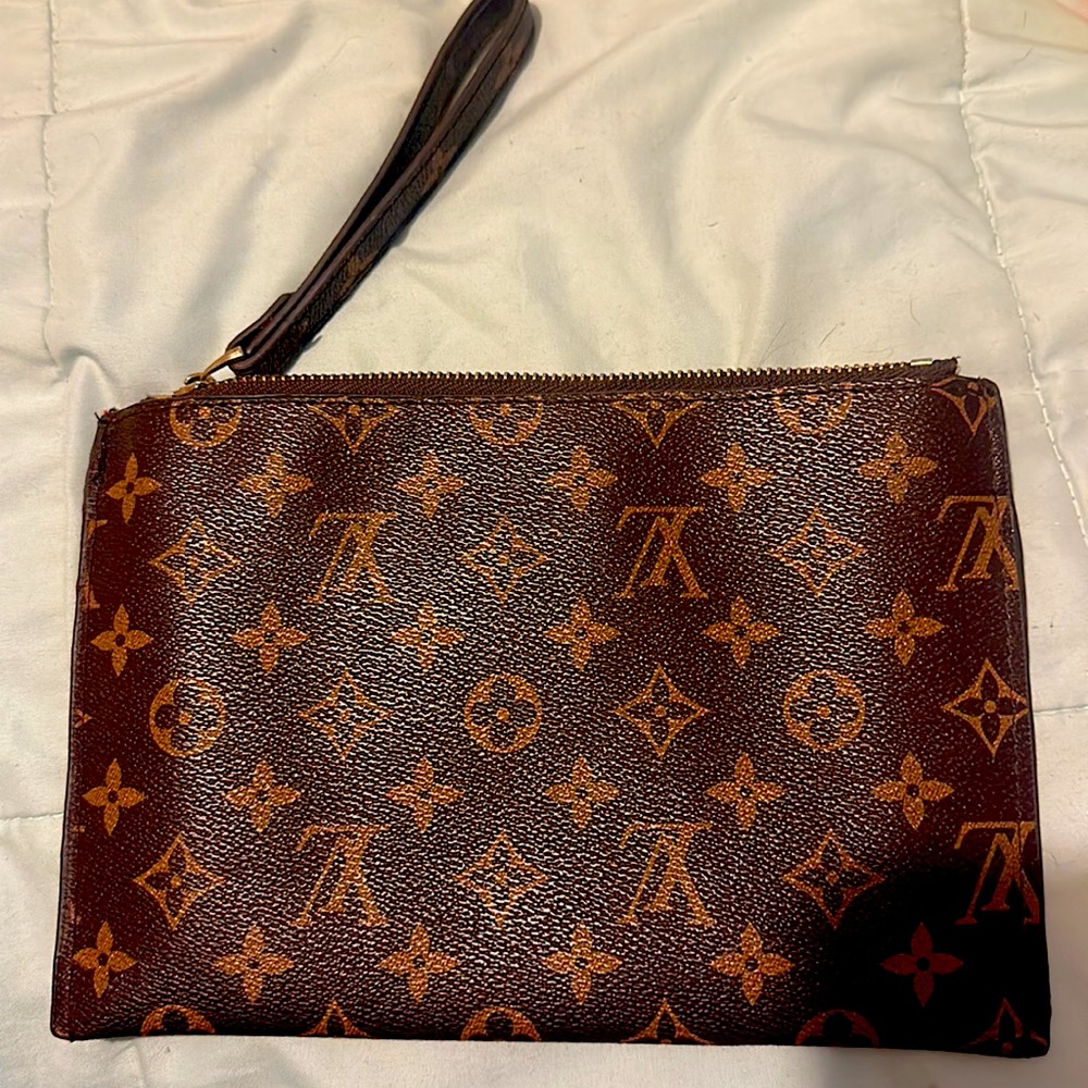 Louis Vuitton Aurore Monogram Canvas Clutch Bag